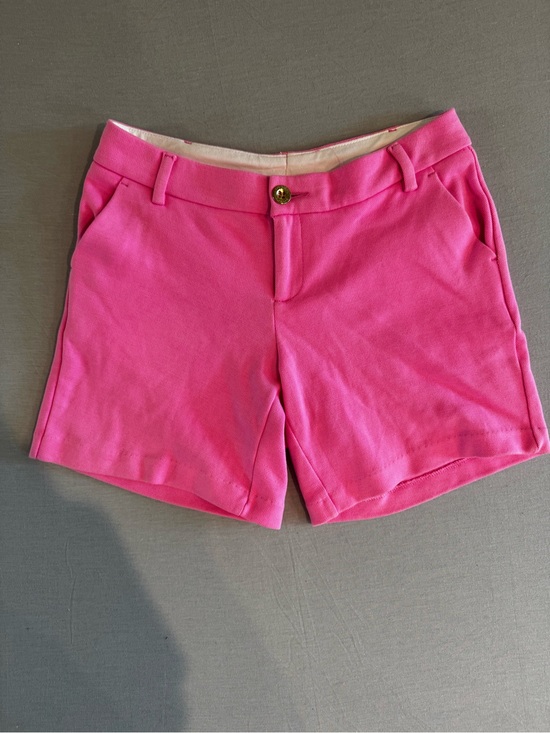 Lilly Pulitzer Pants - Lilly Pulitzer pink Bermuda shorts with gold button